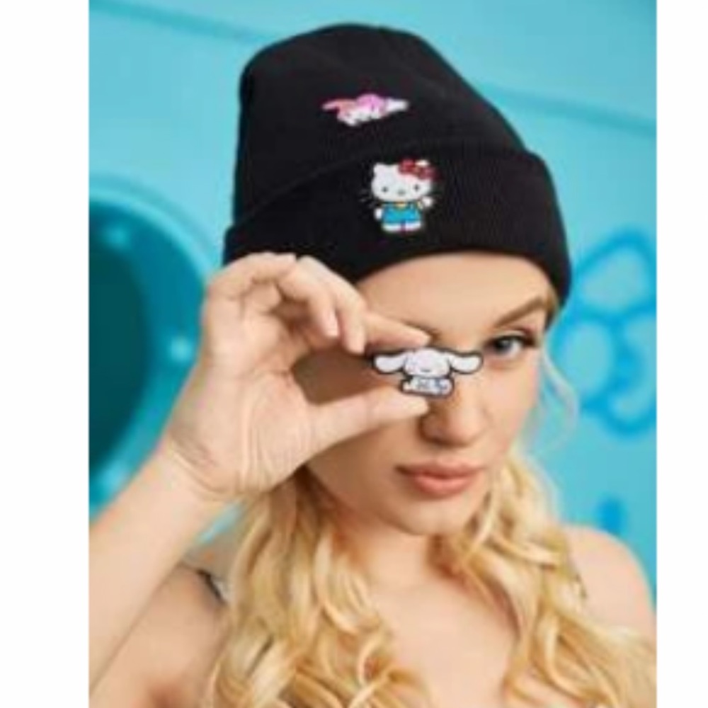 NWT sanrio black beanie